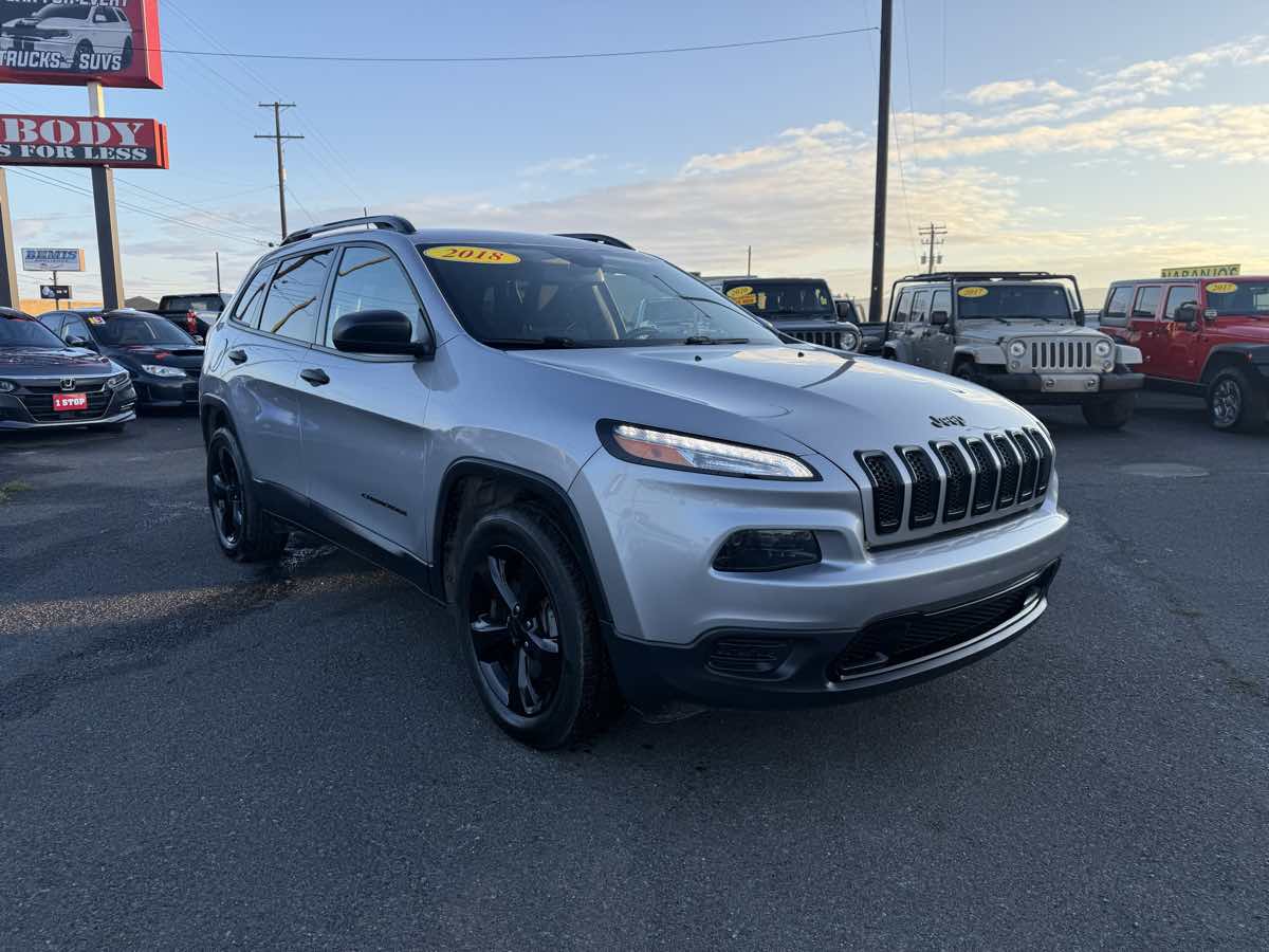 2018 Jeep Cherokee Sport Altitude's photo