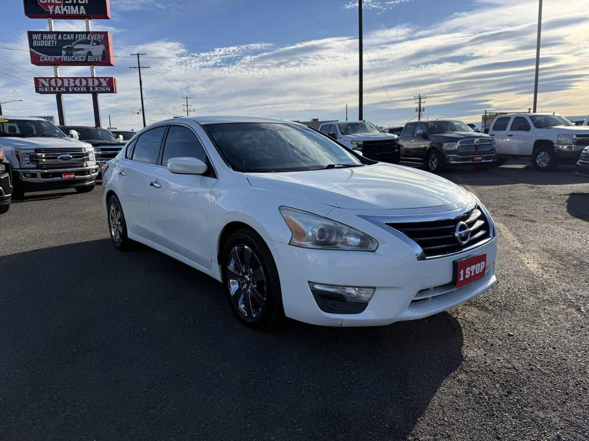 2013 Nissan Altima Sedan S's photo