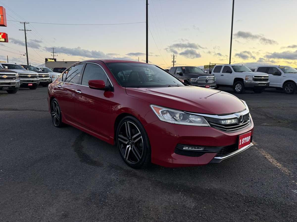 2016 Honda Accord Sport's photo