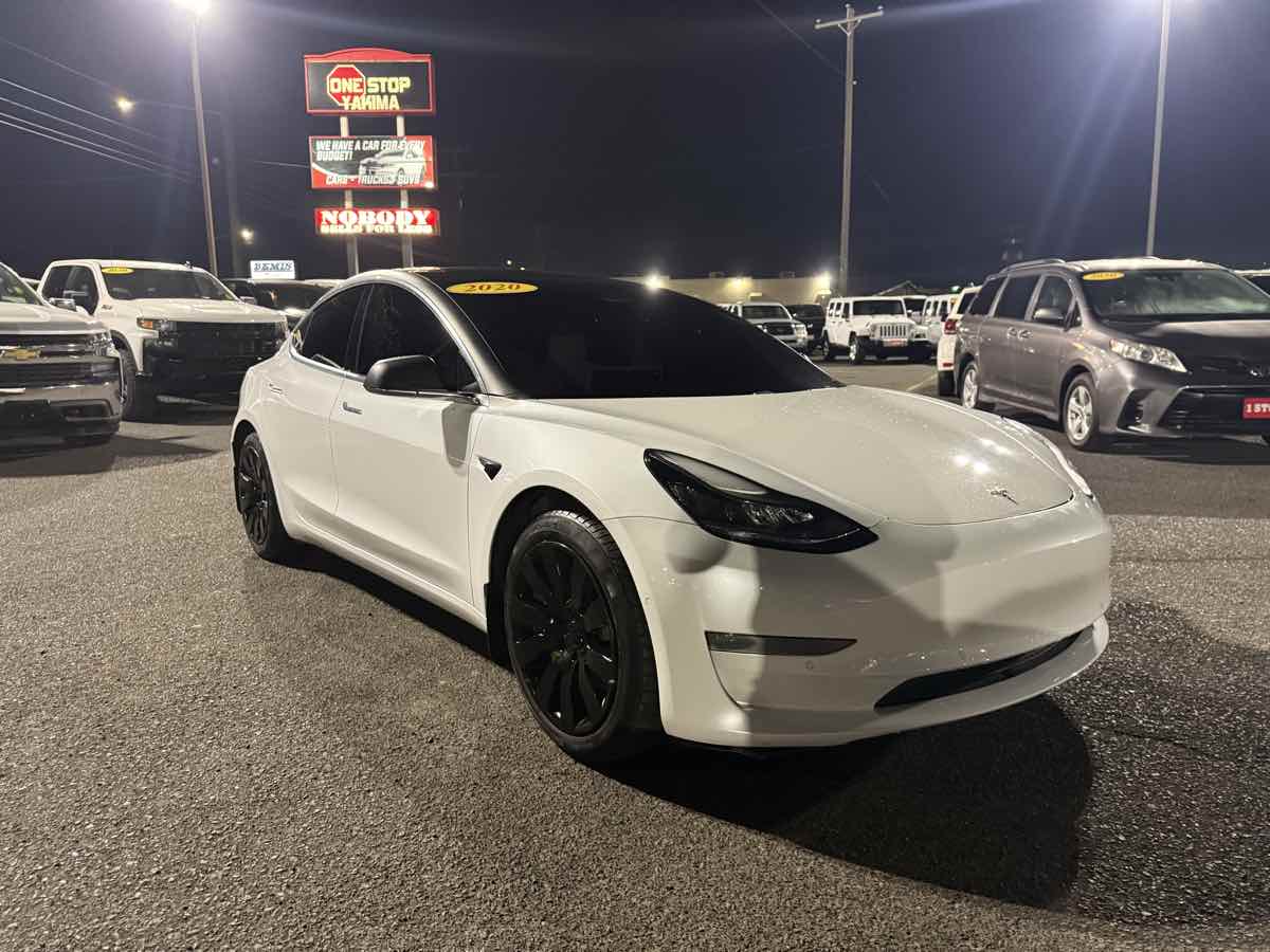 2020 Tesla Model 3 Base