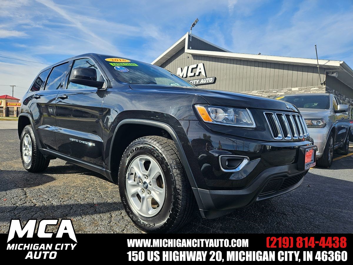 2016 Jeep Grand Cherokee Laredo's photo