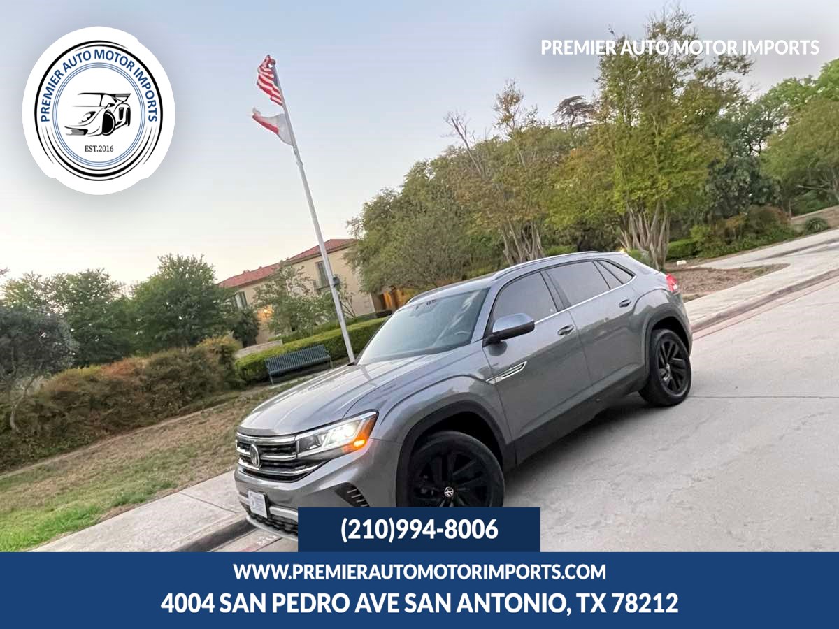 2022 Volkswagen Atlas Cross Sport 2.0T SE w/Tech's photo