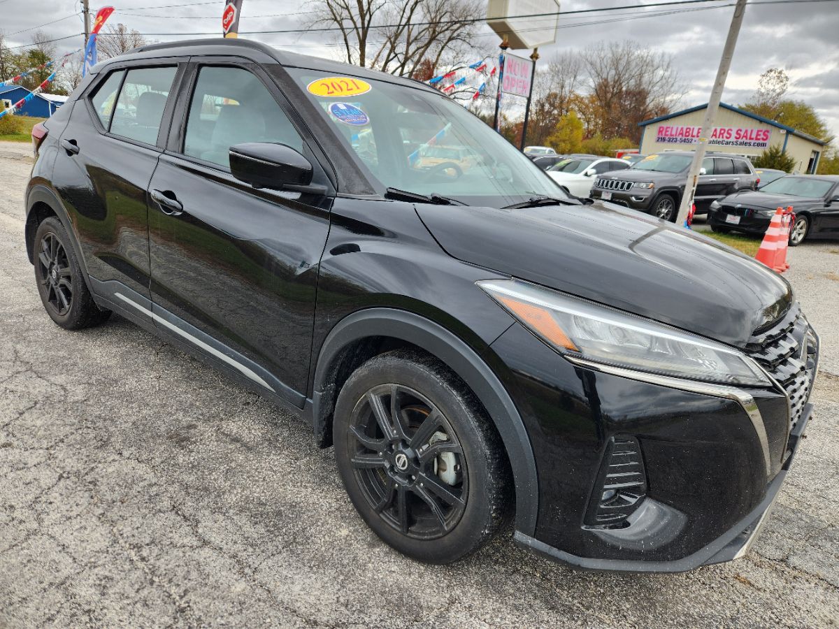 2021 Nissan Kicks SR