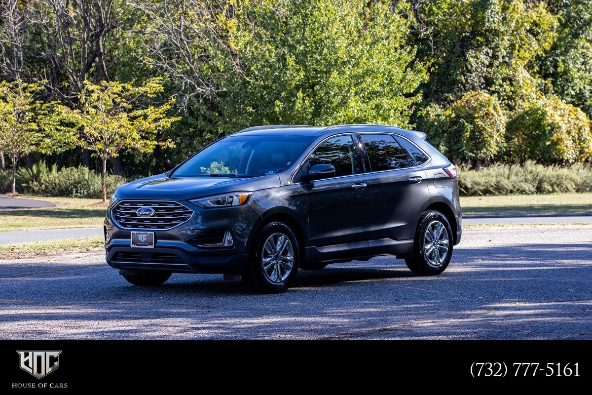 2019 Ford Edge SEL's photo