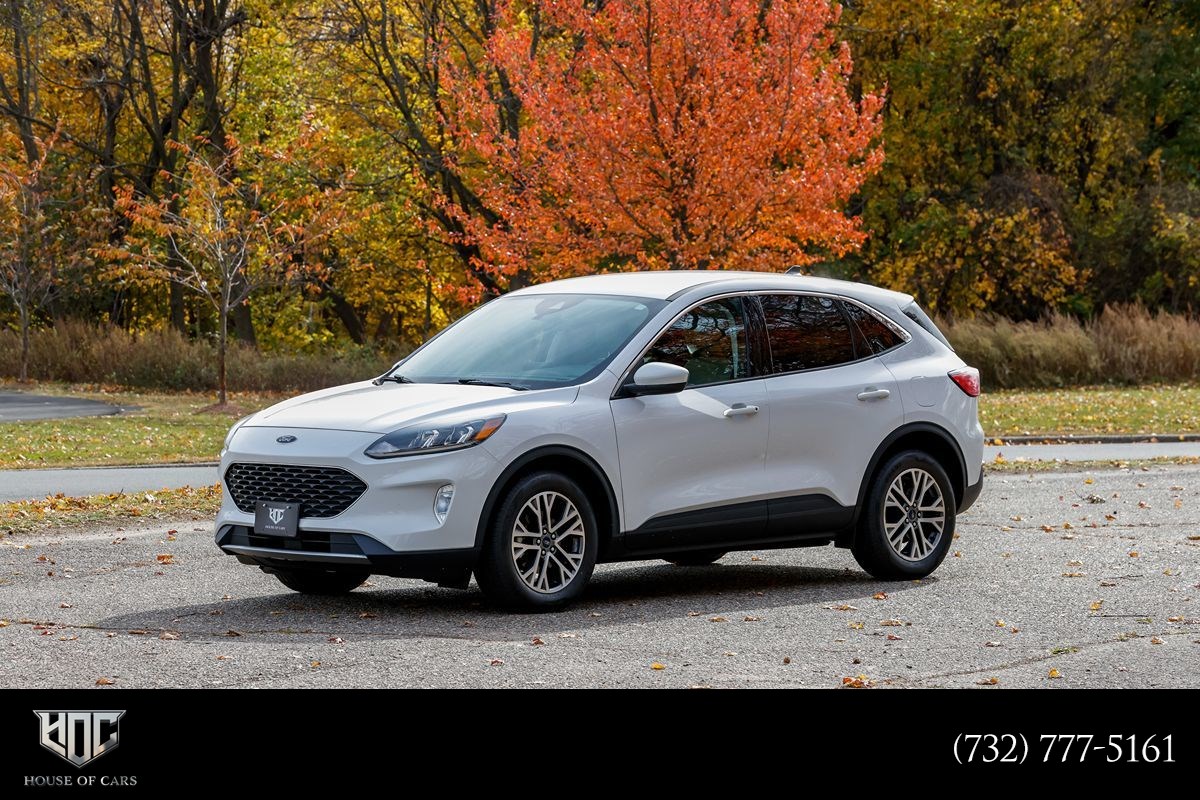 2022 Ford Escape SEL's photo