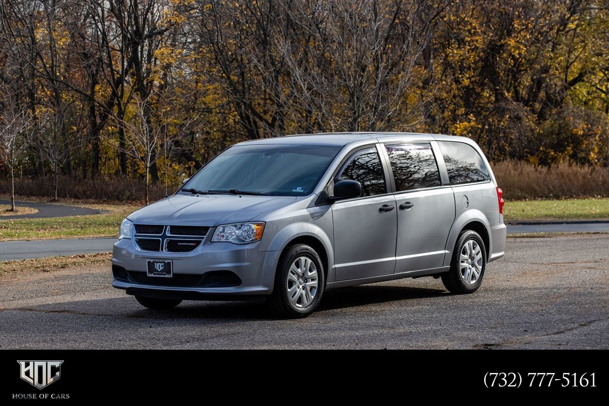 2019 Dodge Grand Caravan SE's photo
