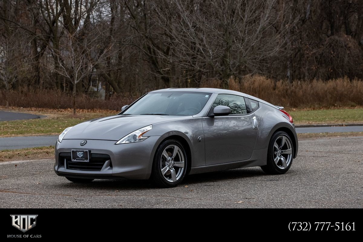 2009 Nissan 370Z Touring's photo