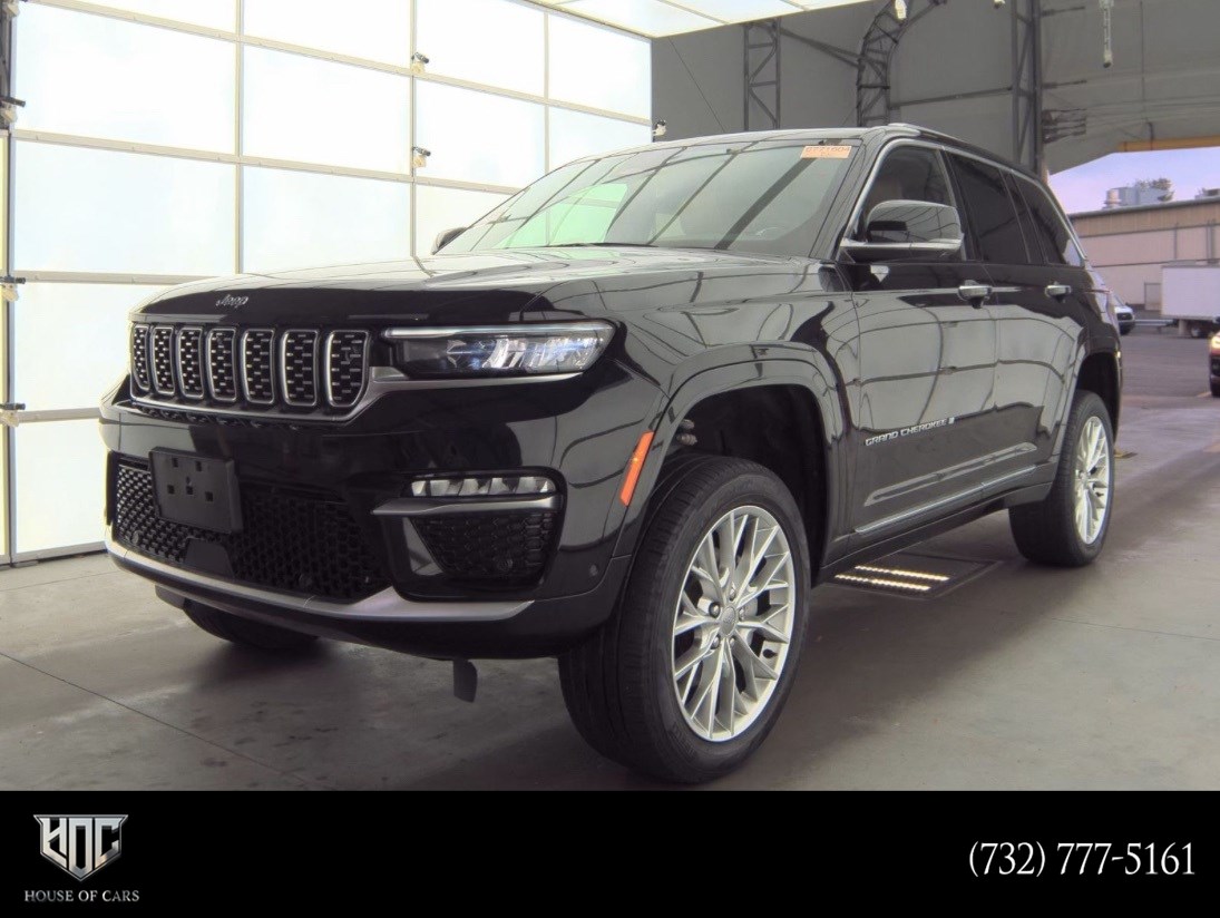 2022 Jeep Grand Cherokee Summit's photo