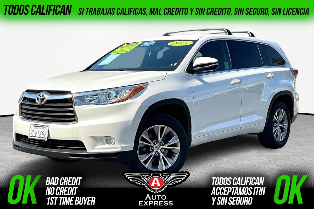 2015 Toyota Highlander LE's photo
