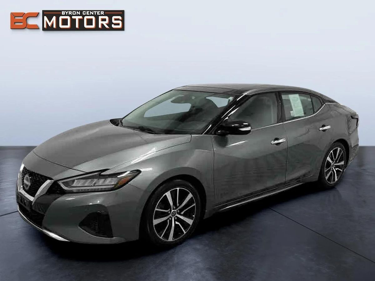 2023 Nissan Maxima SL's photo