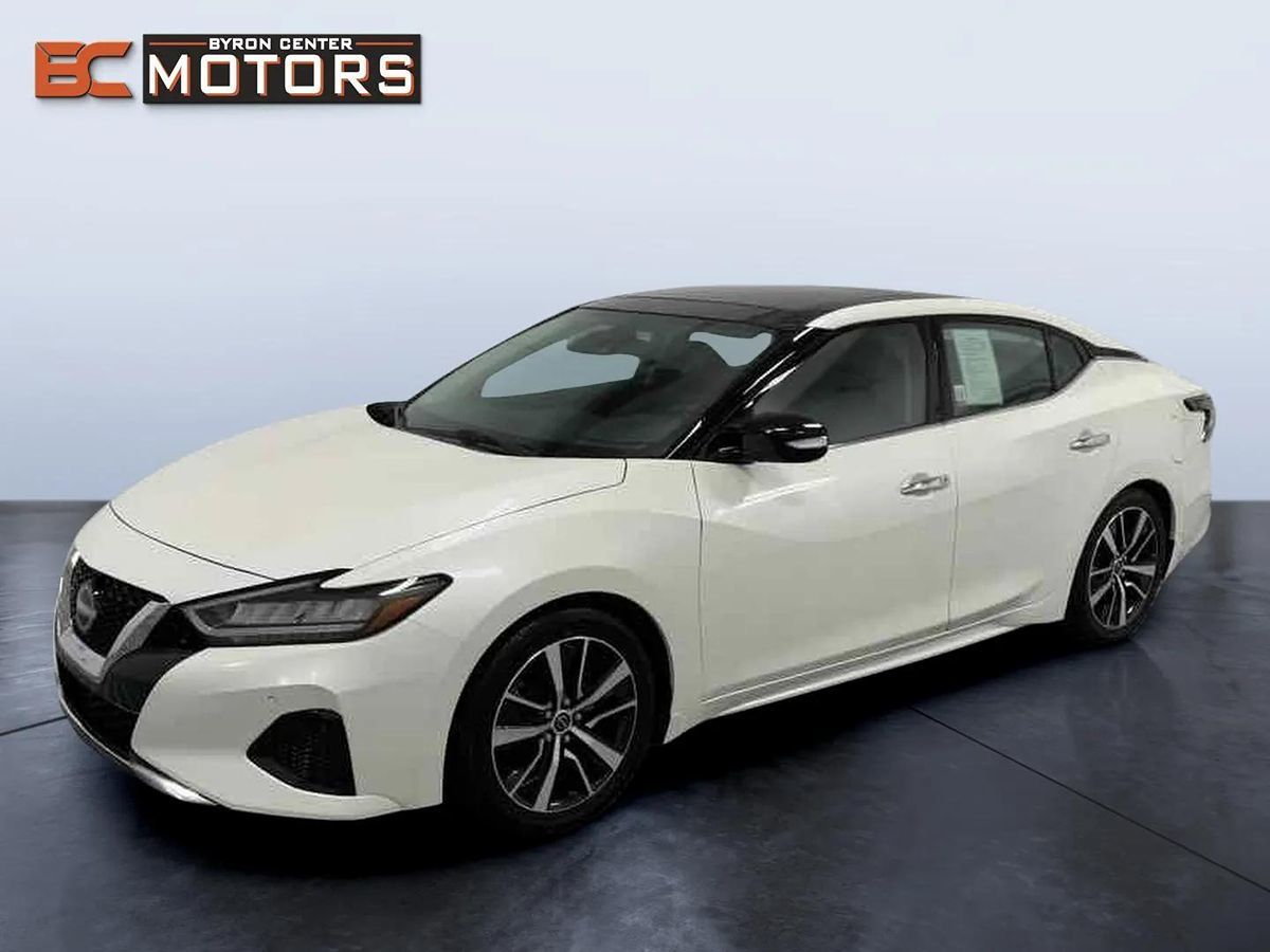 2023 Nissan Maxima SL's photo