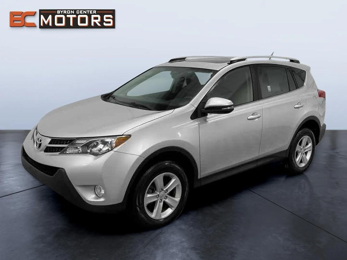 2014 Toyota RAV4 XLE's photo