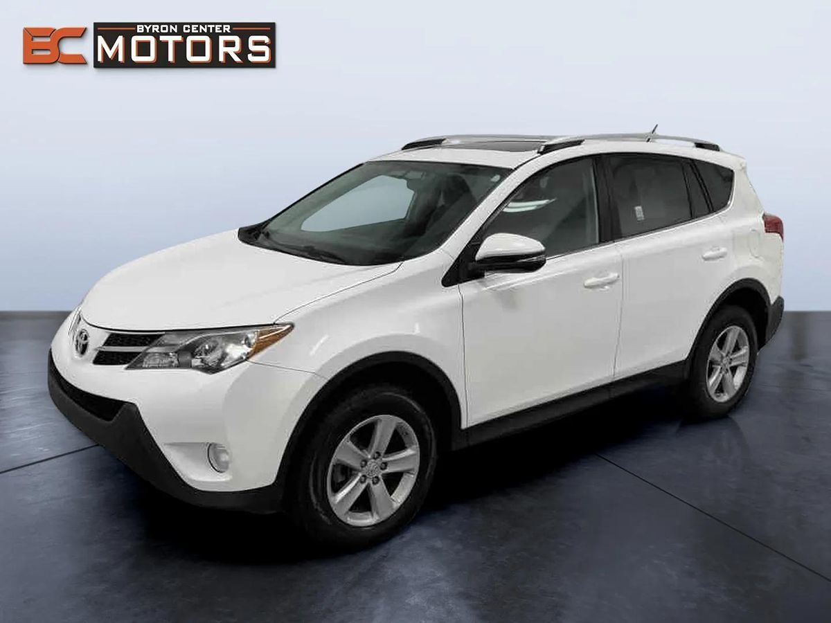 2014 Toyota RAV4 XLE's photo