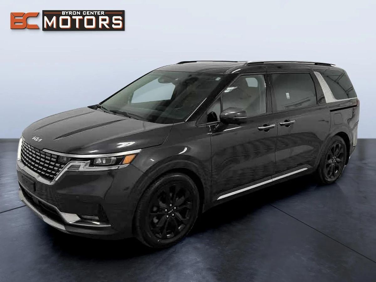 2023 Kia Carnival SX Prestige's photo