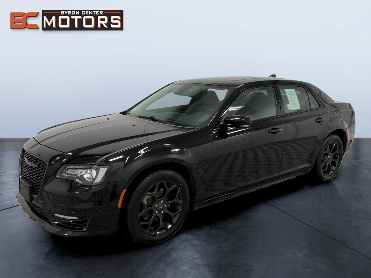 2023 Chrysler 300 Touring L