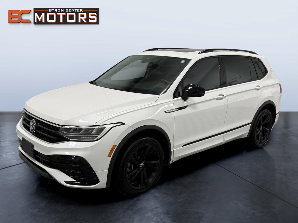 2023 Volkswagen Tiguan SE R-LINE BLACK