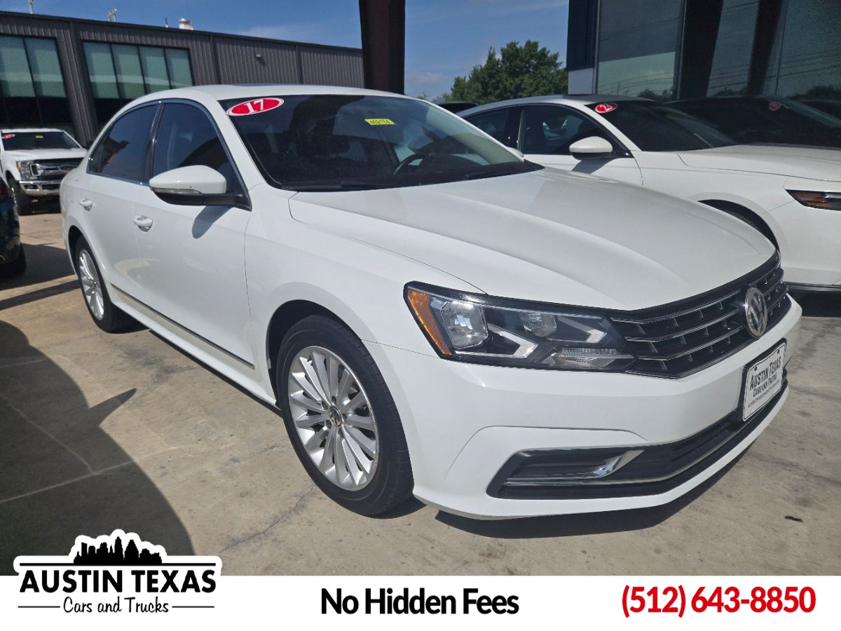 2017 Volkswagen Passat SE's photo