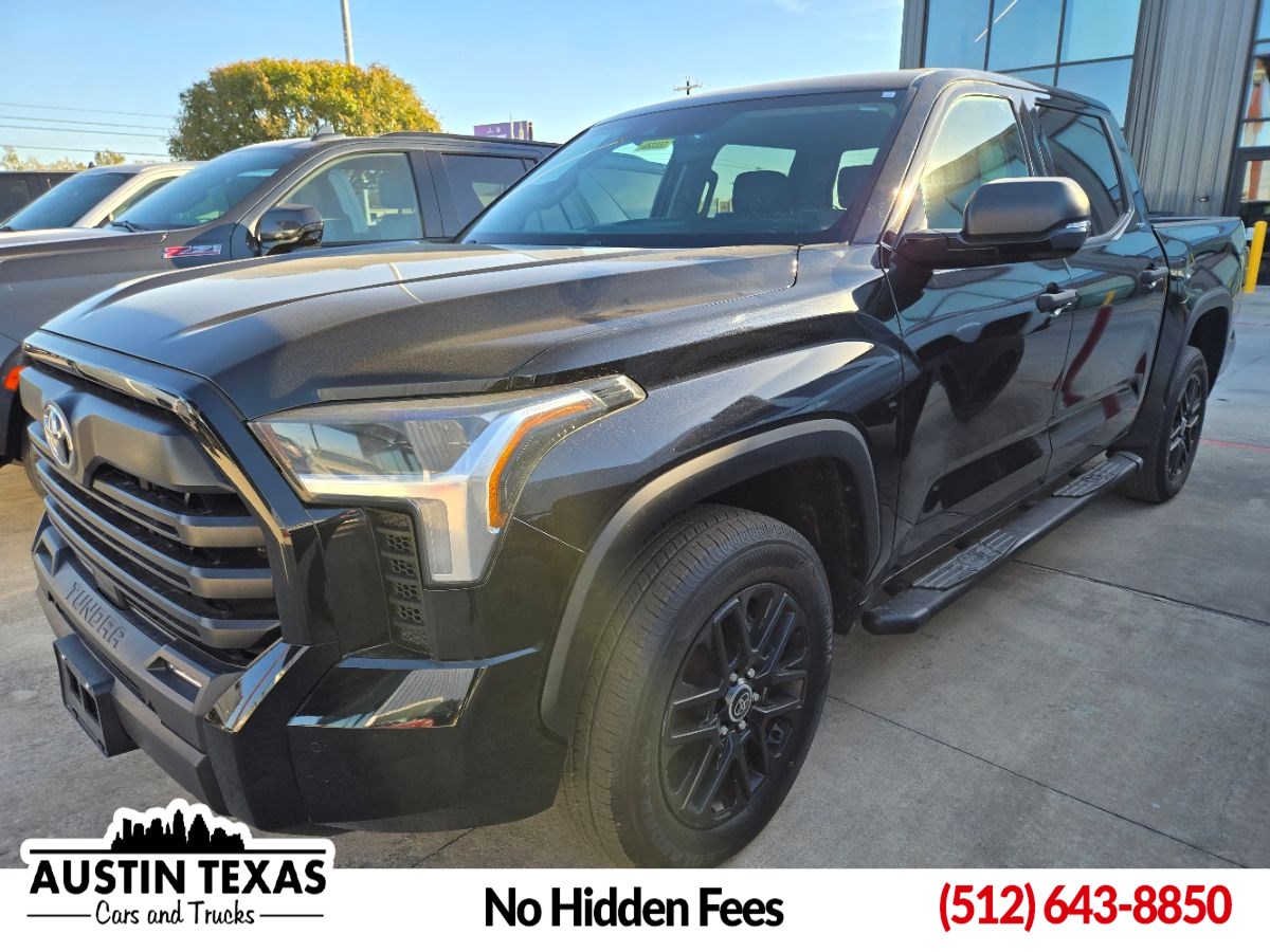 2022 Toyota Tundra SR5's photo