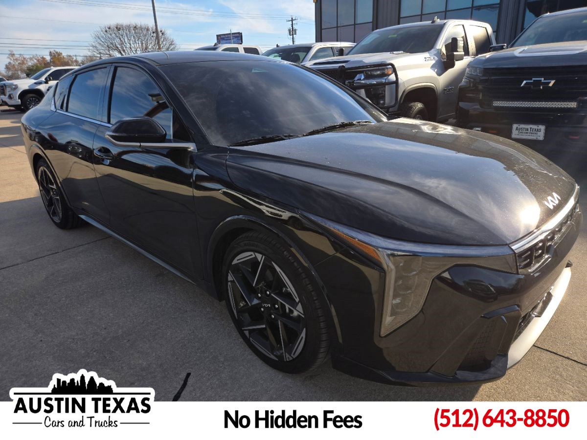 2025 Kia K4 GT-Line's photo