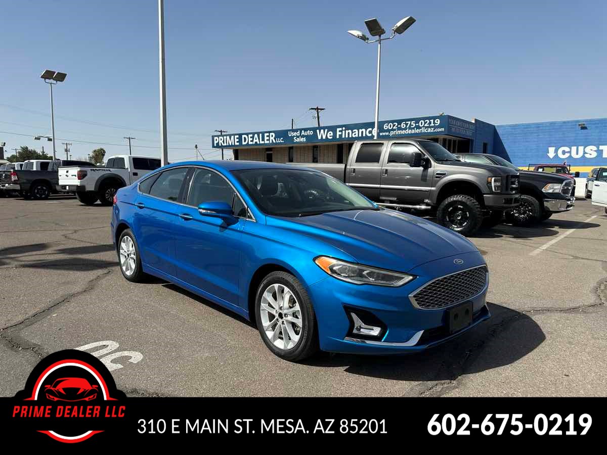 2019 Ford Fusion Energi Titanium's photo