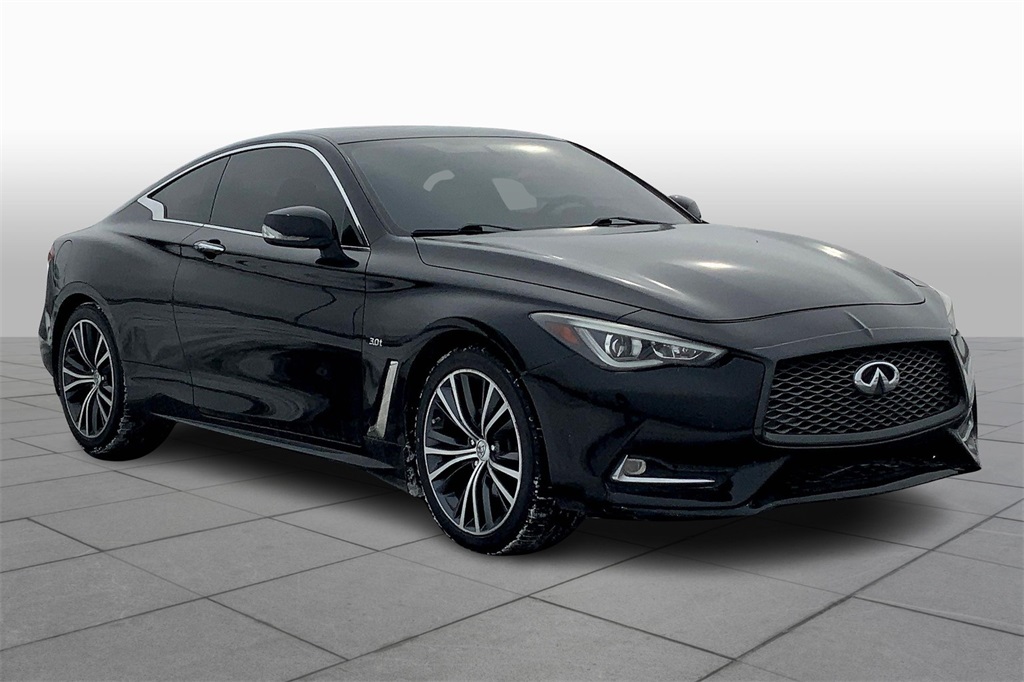 2018 INFINITI Q60 Coupe LUXE's photo