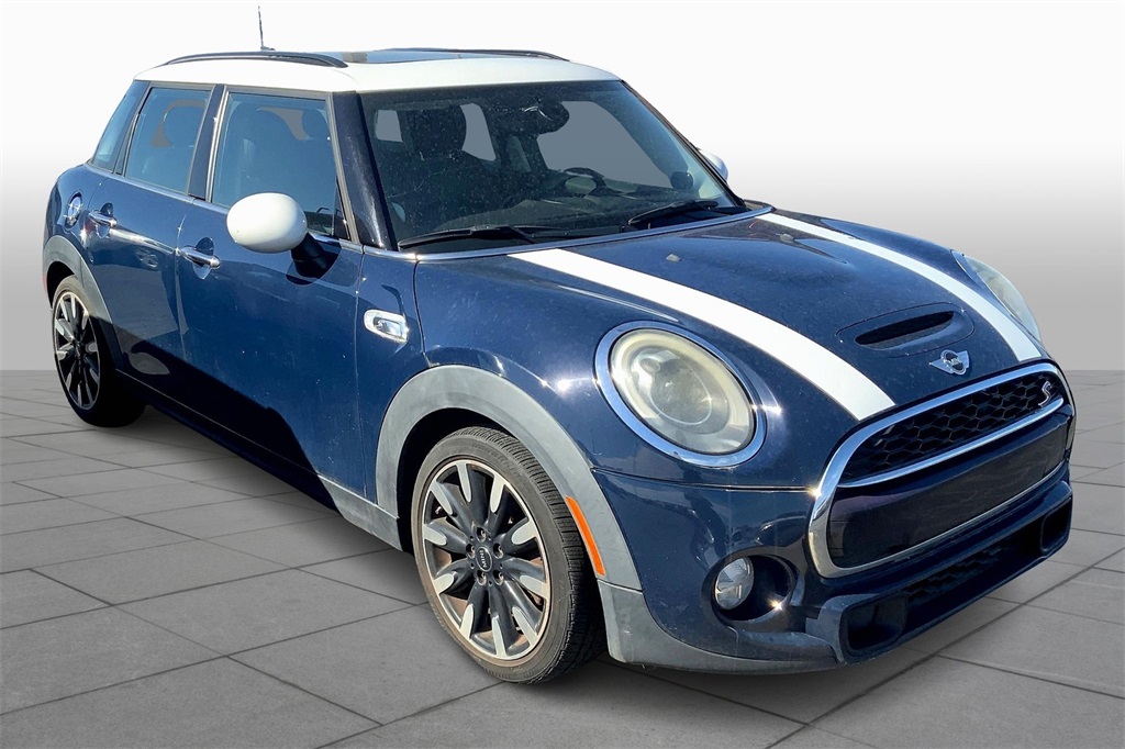 2015 MINI Cooper S's photo