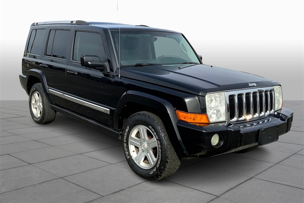 2009 Jeep Commander Limited's photo