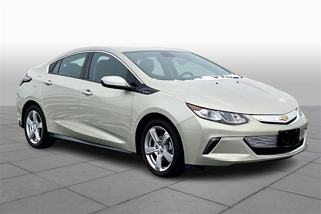 2017 Chevrolet Volt LT's photo