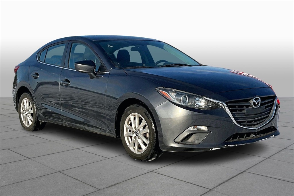 2016 Mazda MAZDA3 i Sport's photo