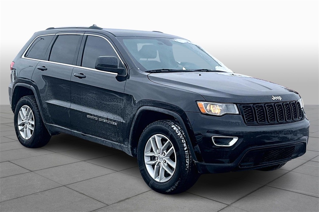 2017 Jeep Grand Cherokee Laredo E's photo