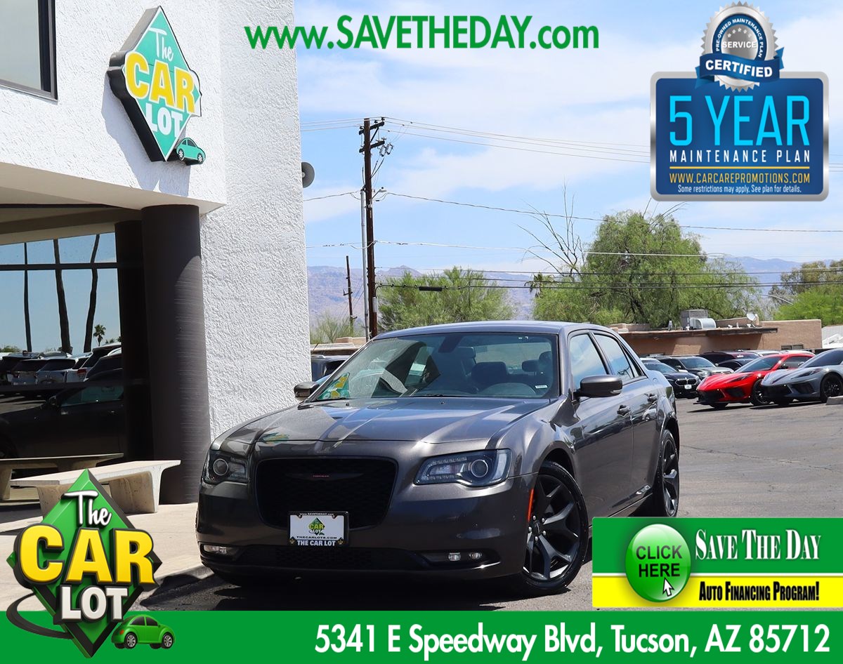 2022 Chrysler 300 S's photo