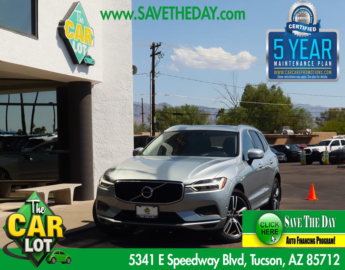 2018 Volvo XC60 Momentum's photo