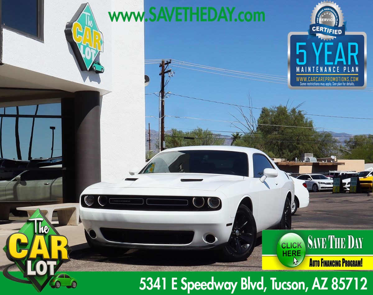 2018 Dodge Challenger SXT's photo