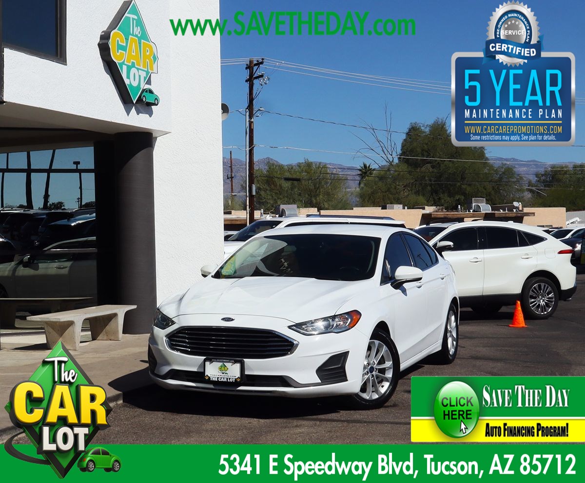 2019 Ford Fusion SE's photo