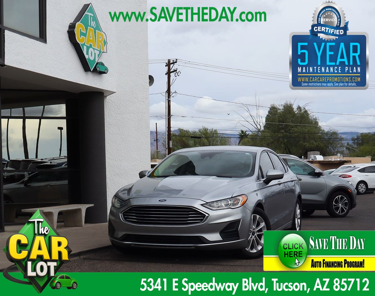 2020 Ford Fusion SE's photo