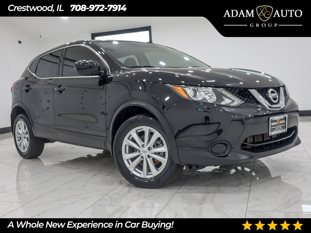 2017 Nissan Rogue Sport S's photo