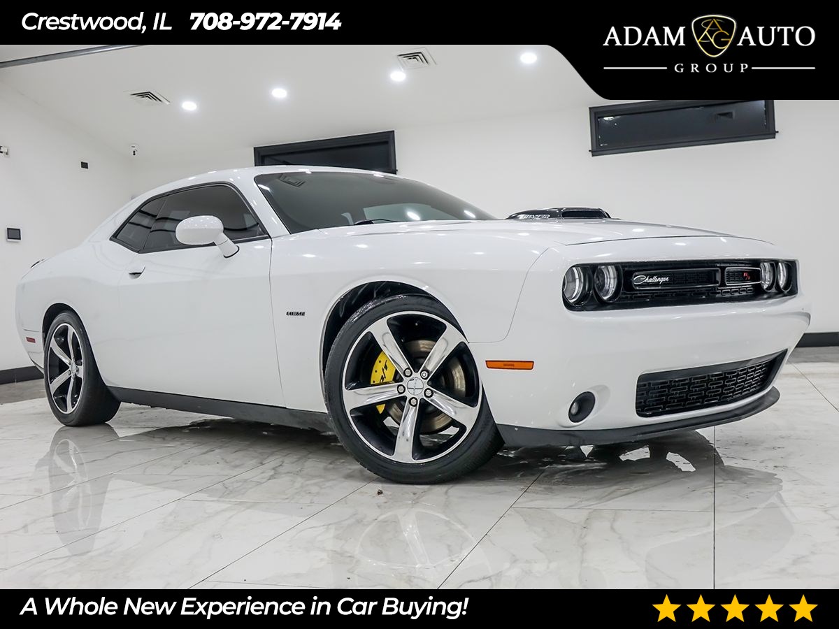 2016 Dodge Challenger R/T's photo