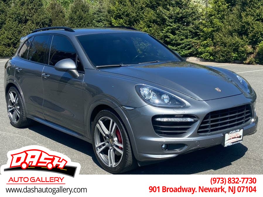 2013 Porsche Cayenne GTS's photo