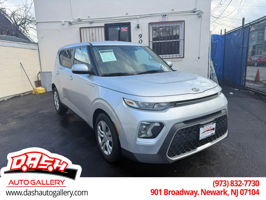 2021 Kia Soul LX's photo