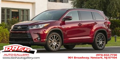 2017 Toyota Highlander Limited Platinum's photo