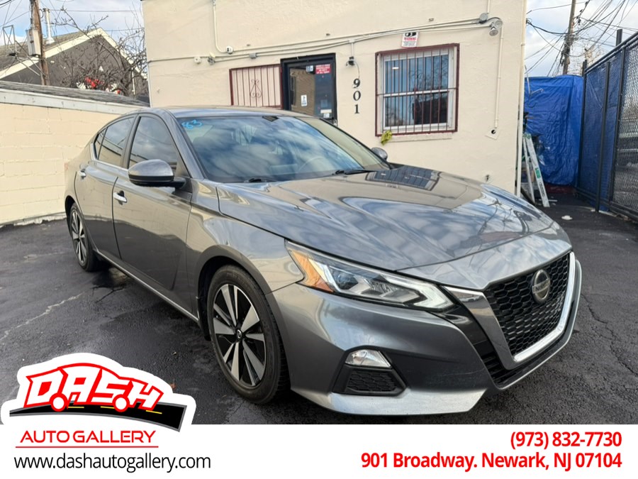 2022 Nissan Altima SV's photo