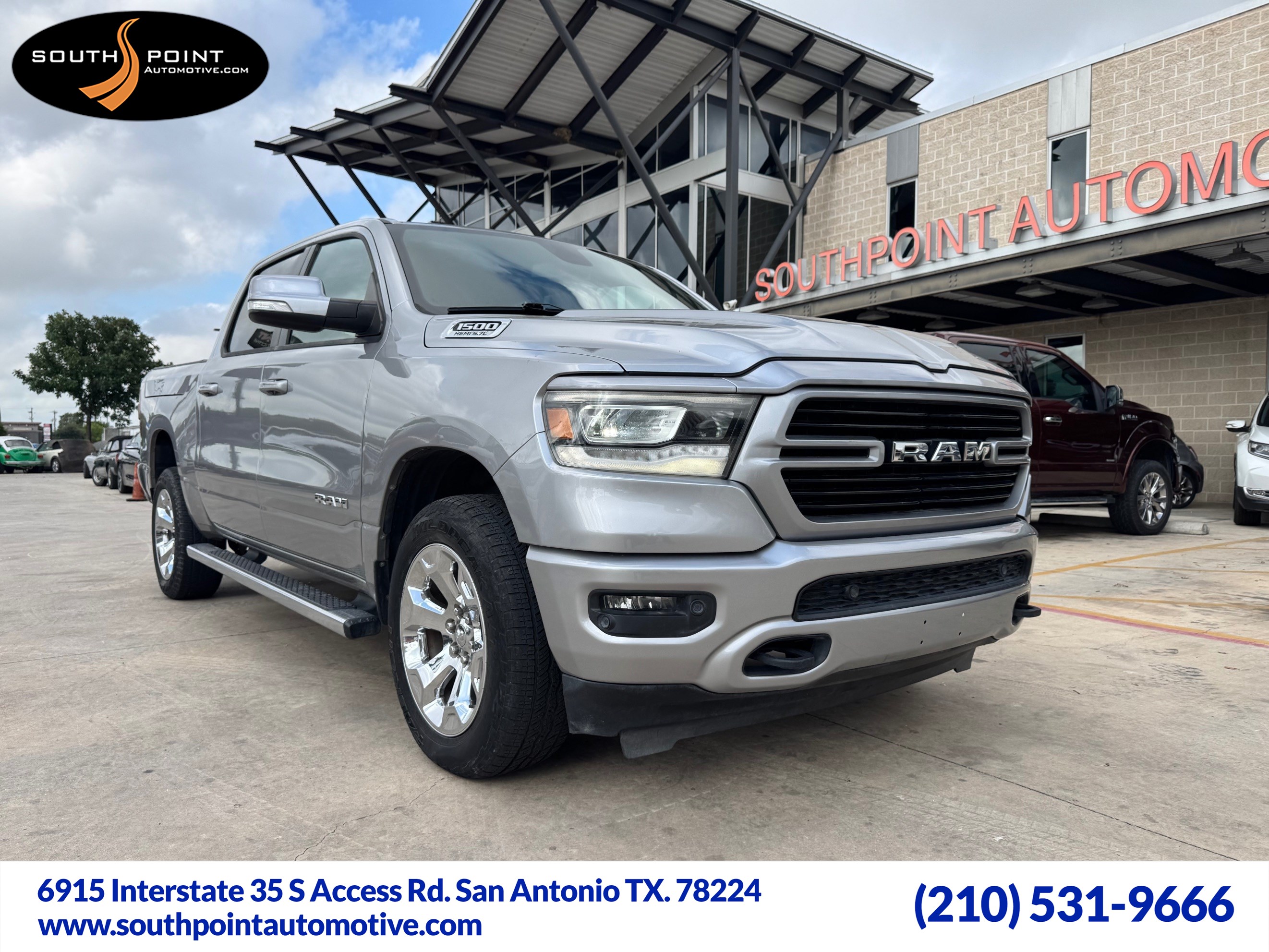 2019 RAM 1500 Big Horn/Lone Star 4x4 Crew Cab 5'7's photo