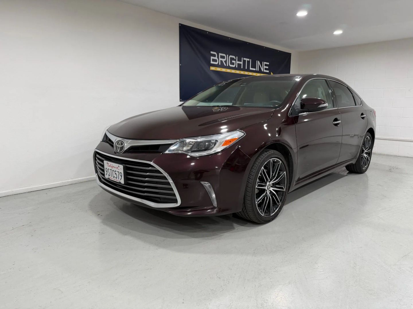 2018 Toyota Avalon XLE's photo