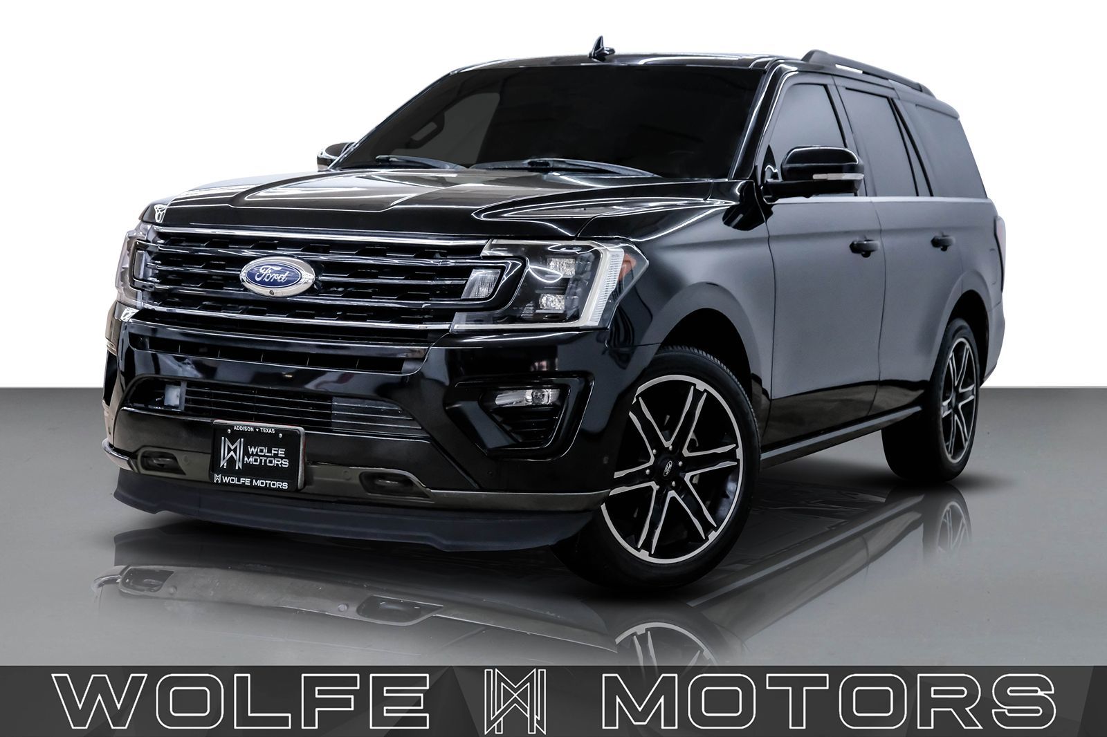 2019 Ford Expedition Limited's photo