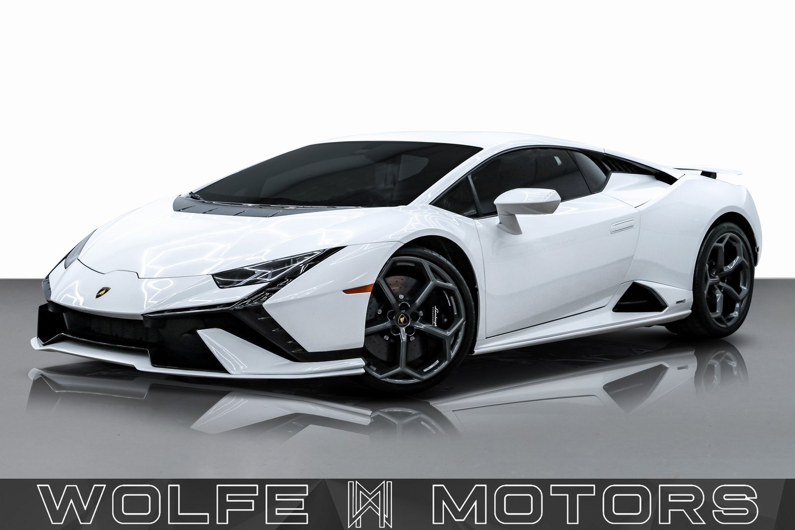 2023 Lamborghini Huracan Tecnica's photo