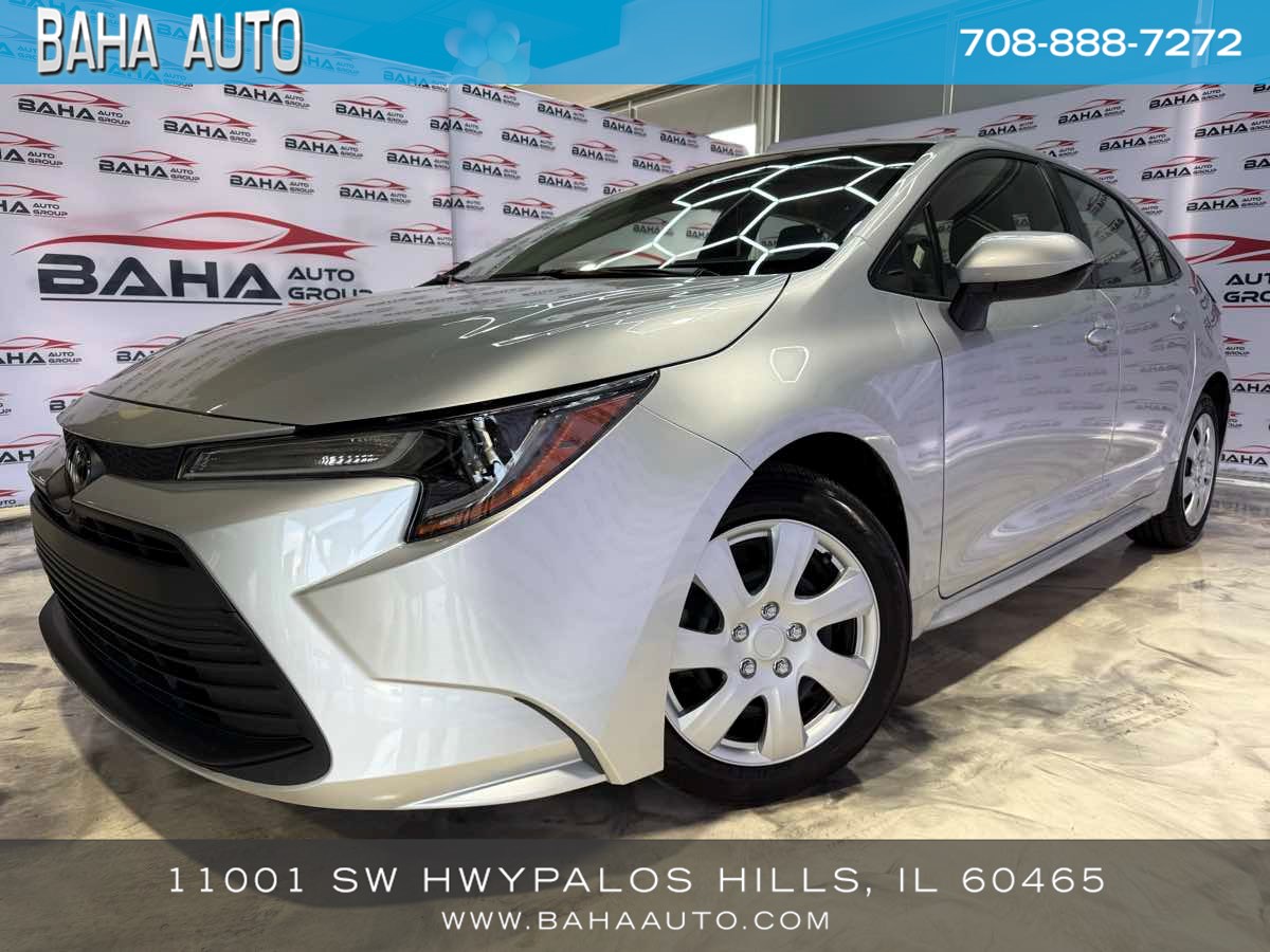 2024 Toyota Corolla LE's photo