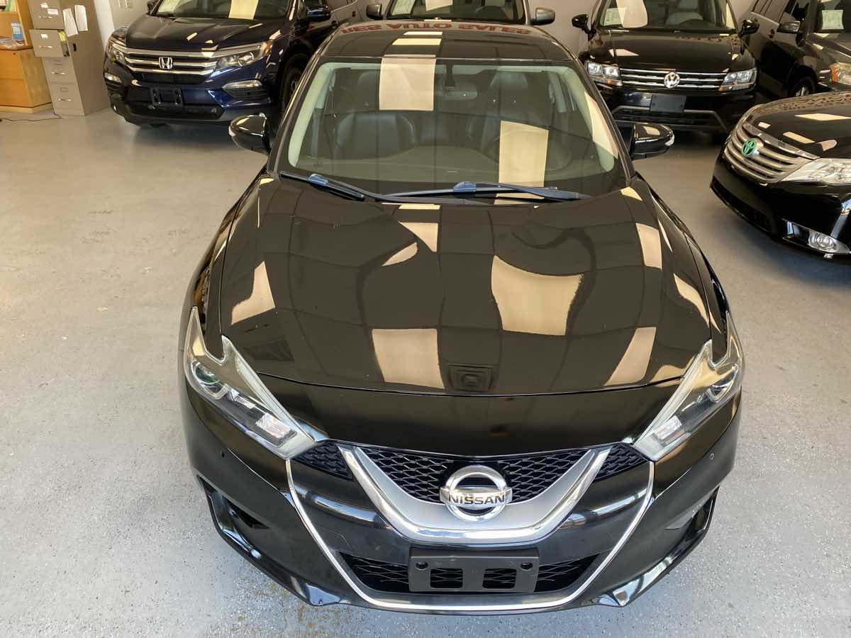 2017 Nissan Maxima SR