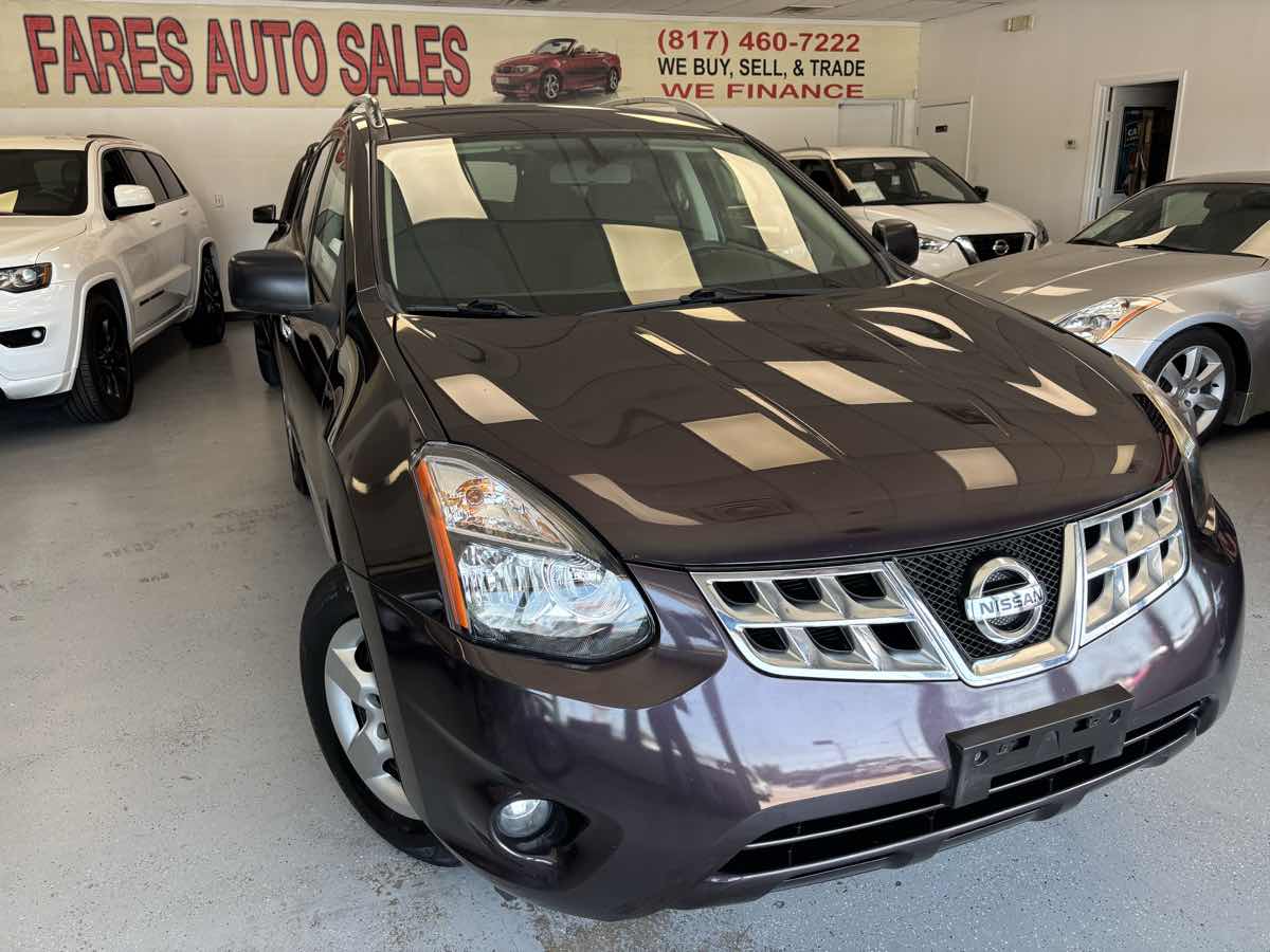 2014 Nissan Rogue Select S's photo