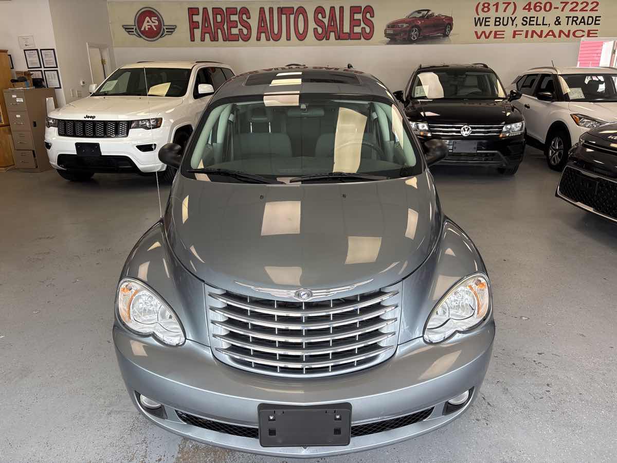 2010 Chrysler PT Cruiser Classic's photo