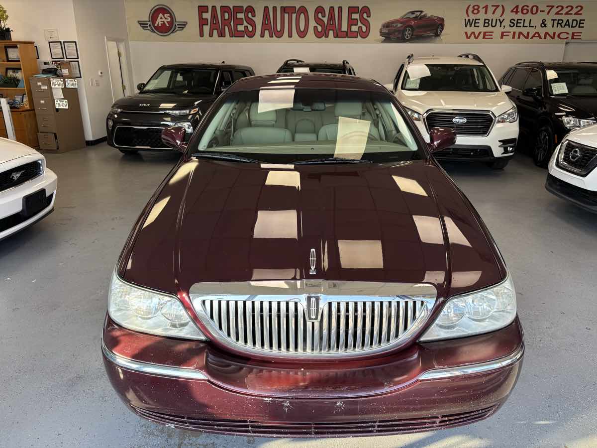 2007 Lincoln Town Car Signature Limited